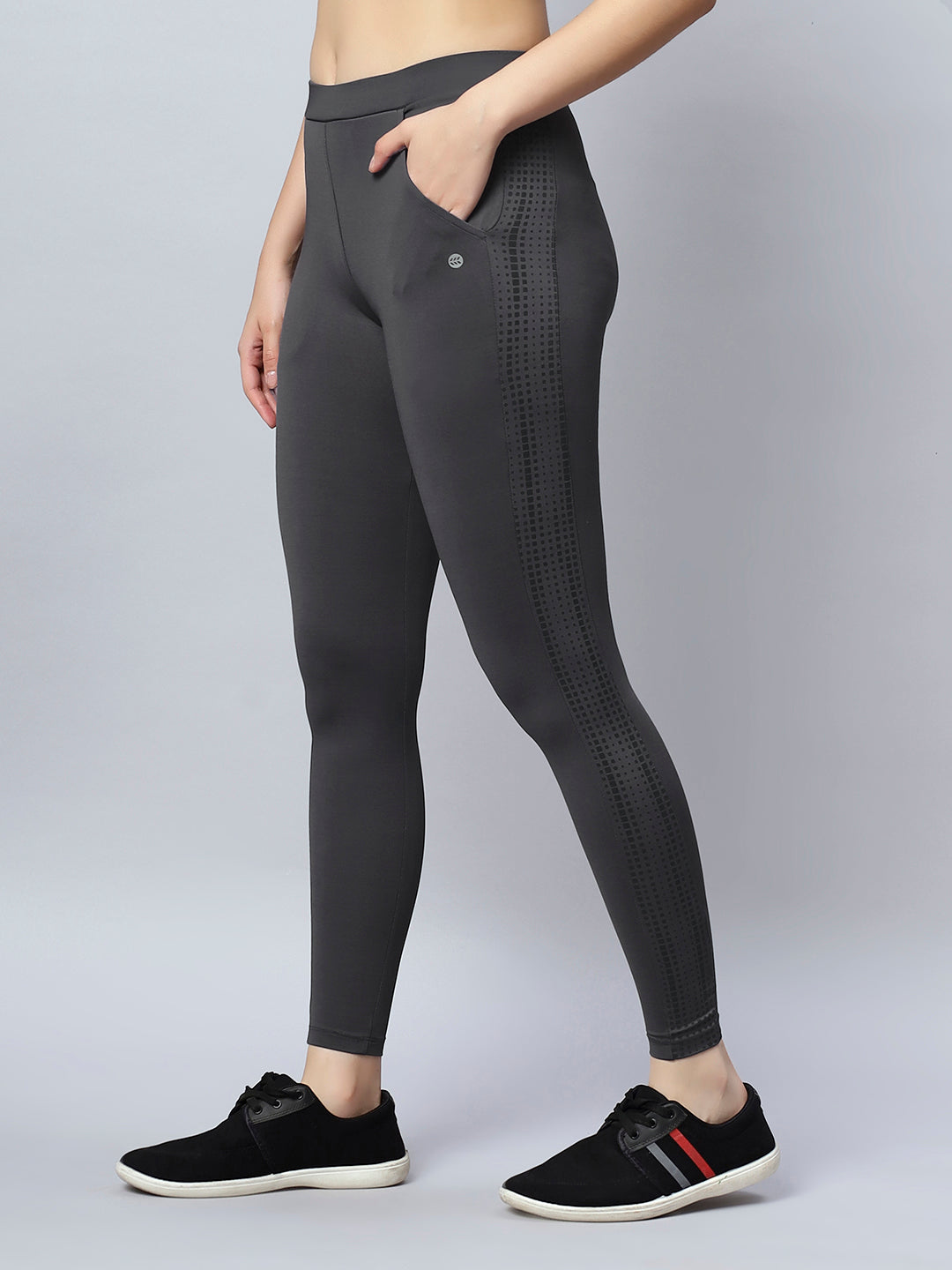 SNUG FIT PRINTED PANTS FOR WOMEN