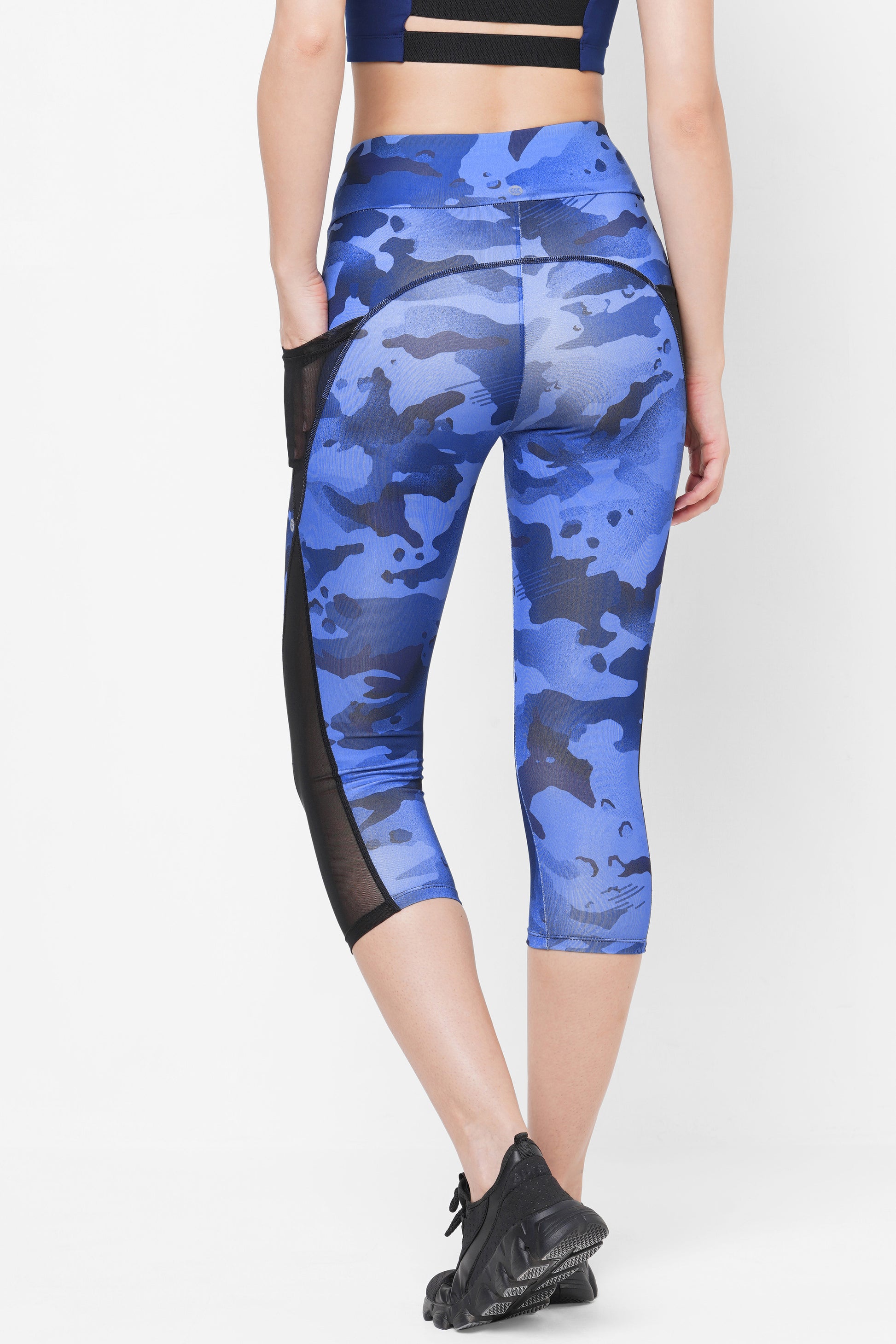 CORNFLOWER BLUE