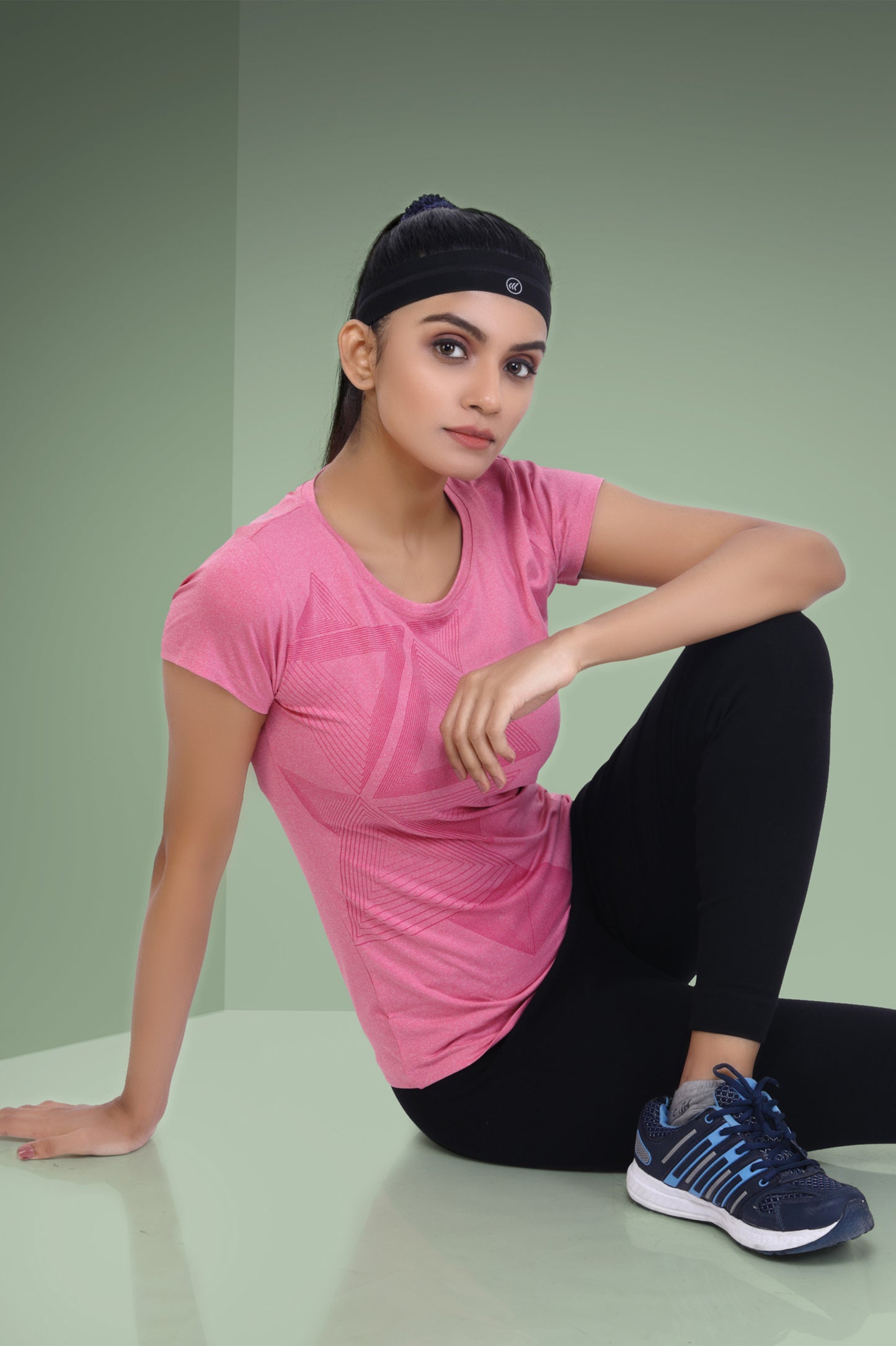 JUST-DRY TRIANGLE PRINTED PINK MELANGE TEE