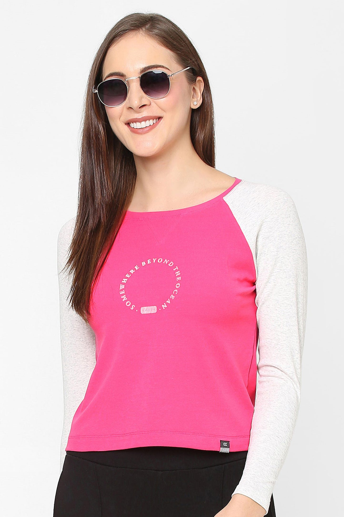 BOAT NECK RAGLAN SLEEVE PRINTED COTTON CROP TEE - RANI PINK