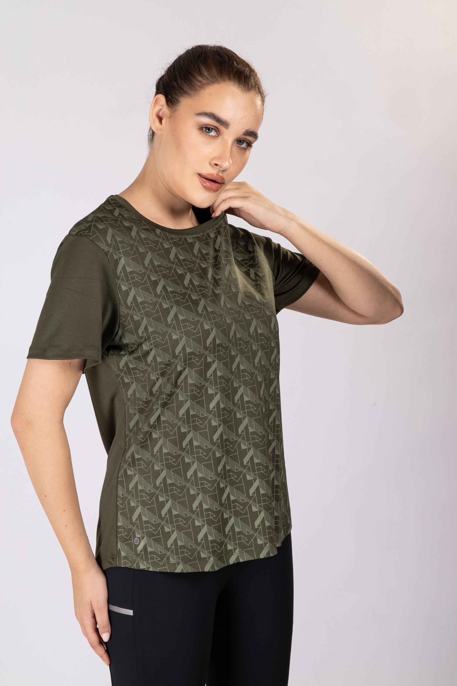 LEAF GREEN