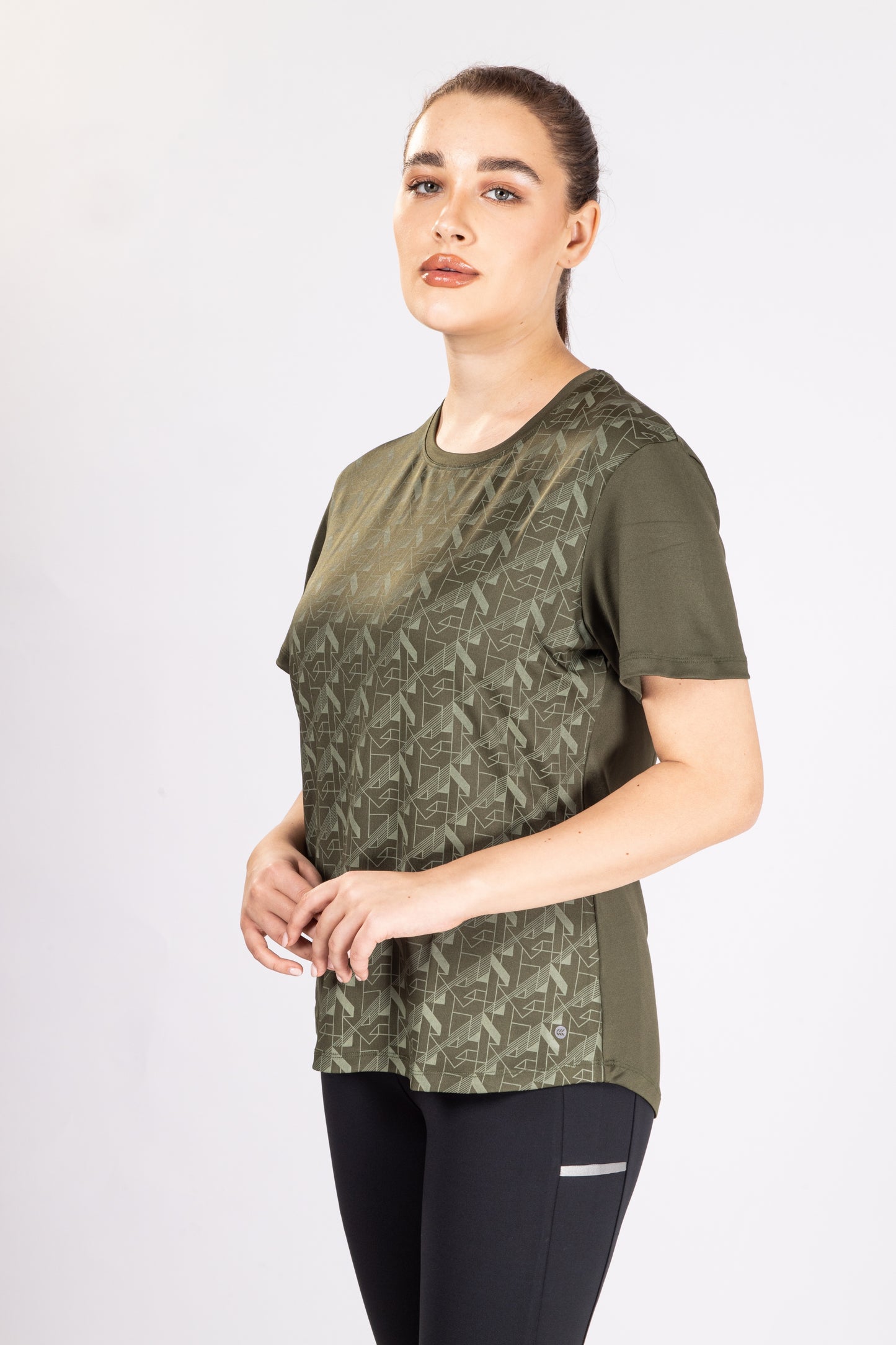 LEAF GREEN