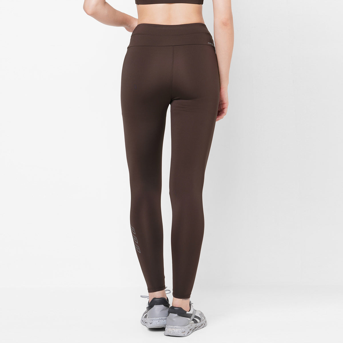 COCOA BROWN