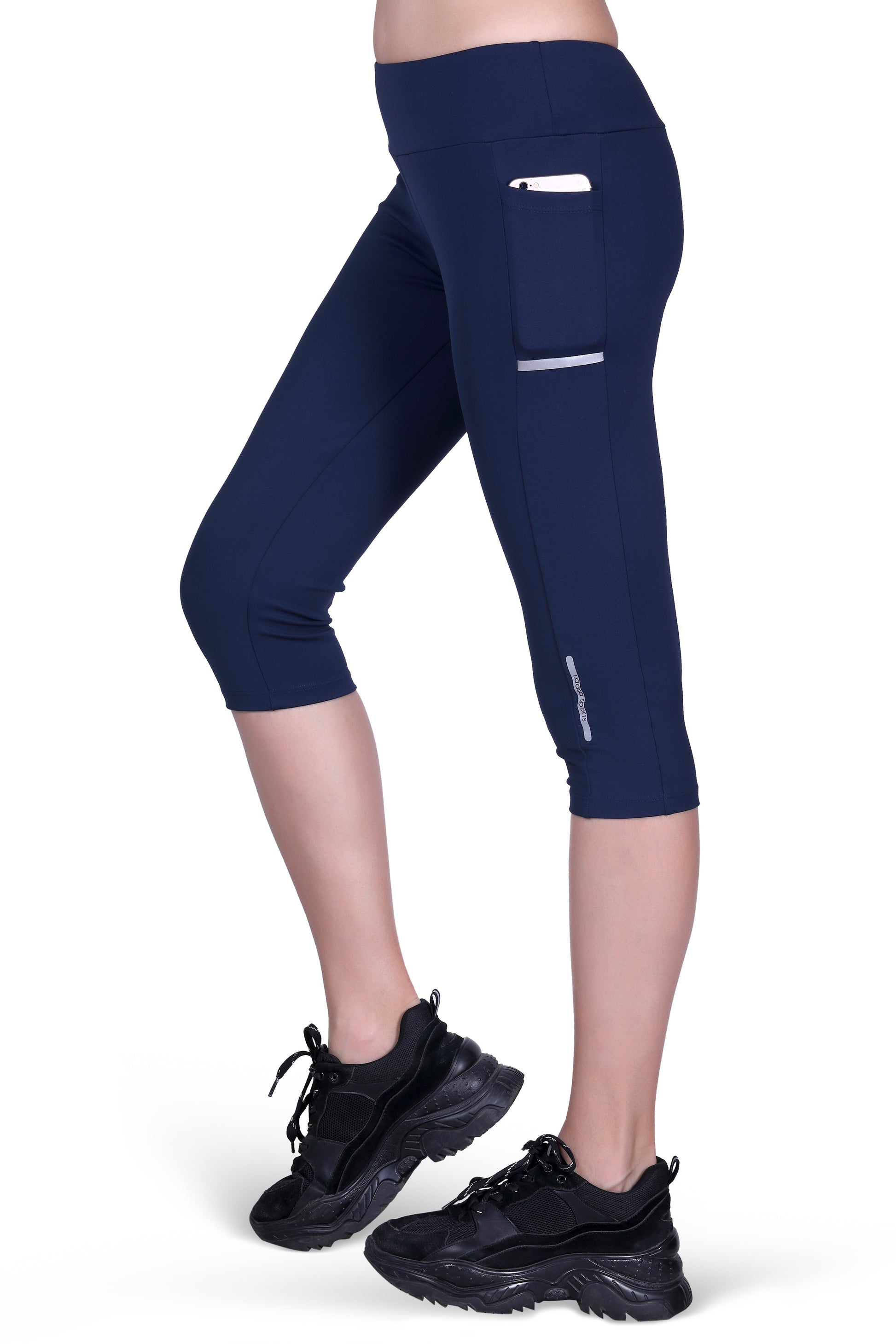 Mid-Rise Capri Fitness Leggings with Side Pockets - Navy / Small / Medium