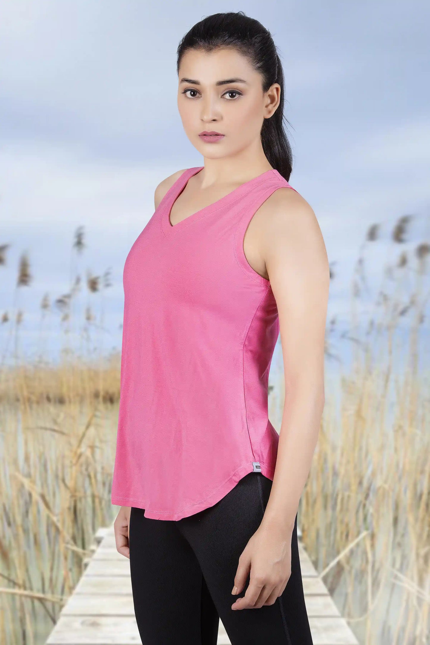 WOMEN SOLID V-NECK VISCOSE TANK TOP